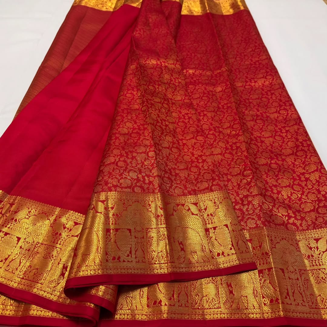 Stunning Banarasi Soft Silk Saree in Elegant Color S0068