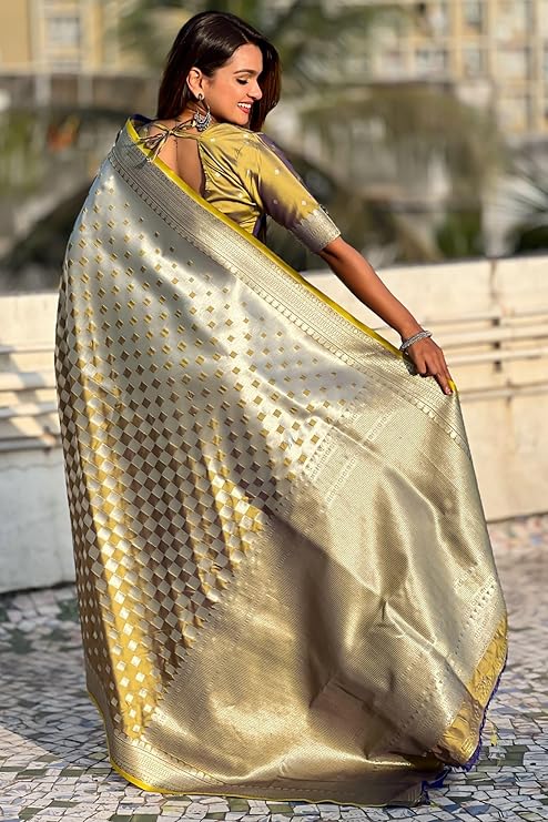 Stunning Banarasi Silk Saree with Subtle Design & Silver Zari Weaving S0099