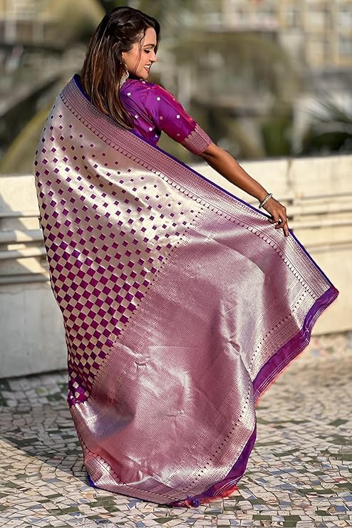 Stunning Banarasi Silk Saree with Subtle Design & Silver Zari Weaving S0104