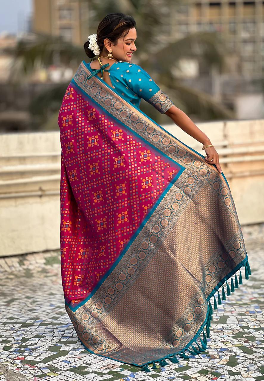 Graceful Banarasi Soft Silk Saree – Minimal Look, Luxurious Copper Zari S0090