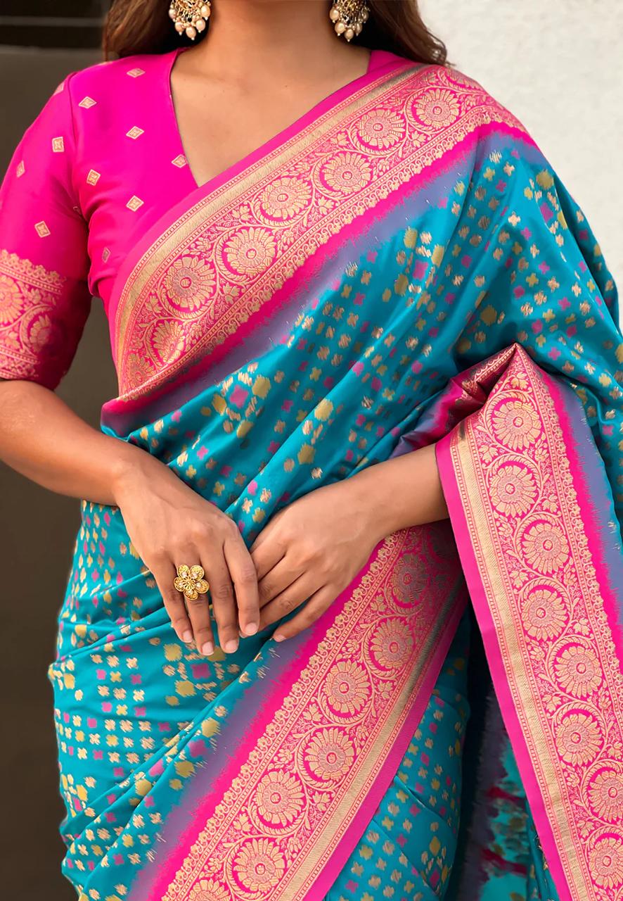 Graceful Banarasi Soft Silk Saree – Minimal Look, Luxurious Copper Zari S0093