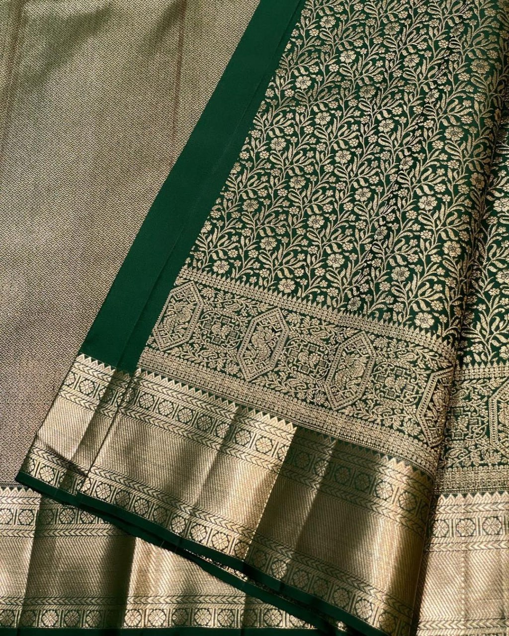 Minimalist Banarasi Soft Silk Saree Featuring Rich Copper Zari S0094